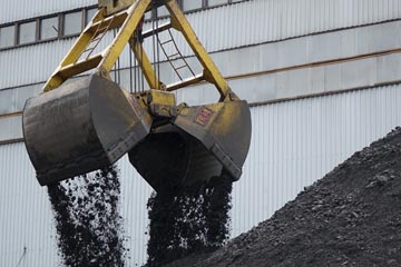 Магаданэнерго в 2023 году завезет 255 тысяч тонн угля